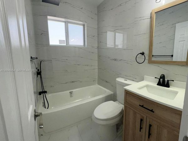 2041 NW 2nd St, Unit 2041, Miami, FL 33125