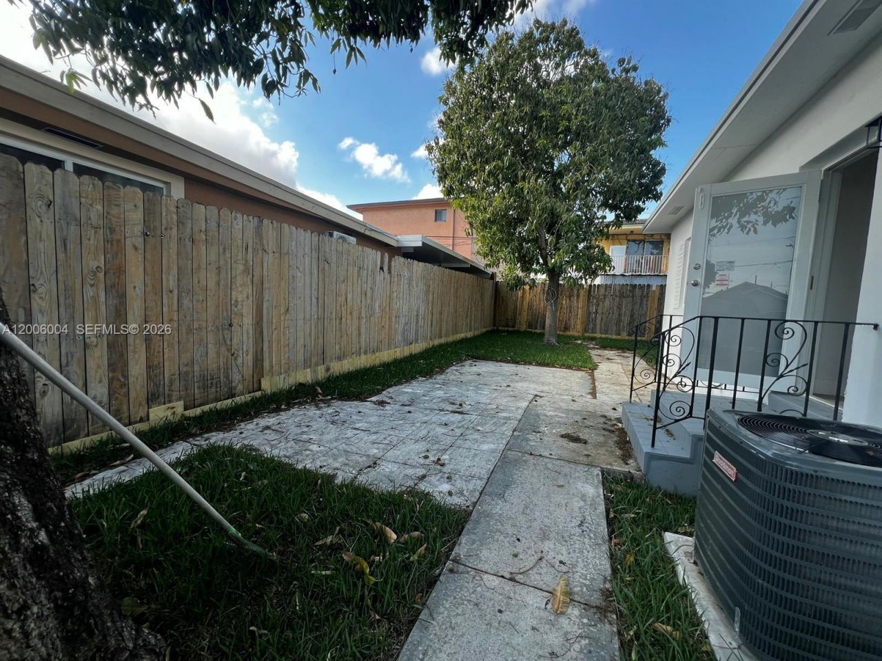 2041 NW 2nd St, Unit 2041, Miami, FL 33125 Photo