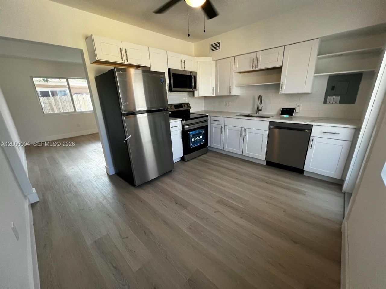 2041 NW 2nd St, Unit 2041, Miami, FL 33125 Photo
