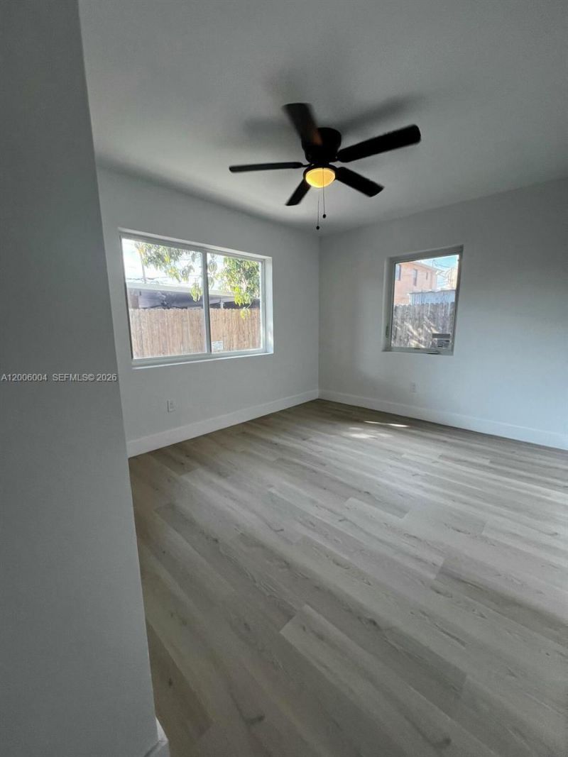 2041 NW 2nd St, Unit 2041, Miami, FL 33125 Photo