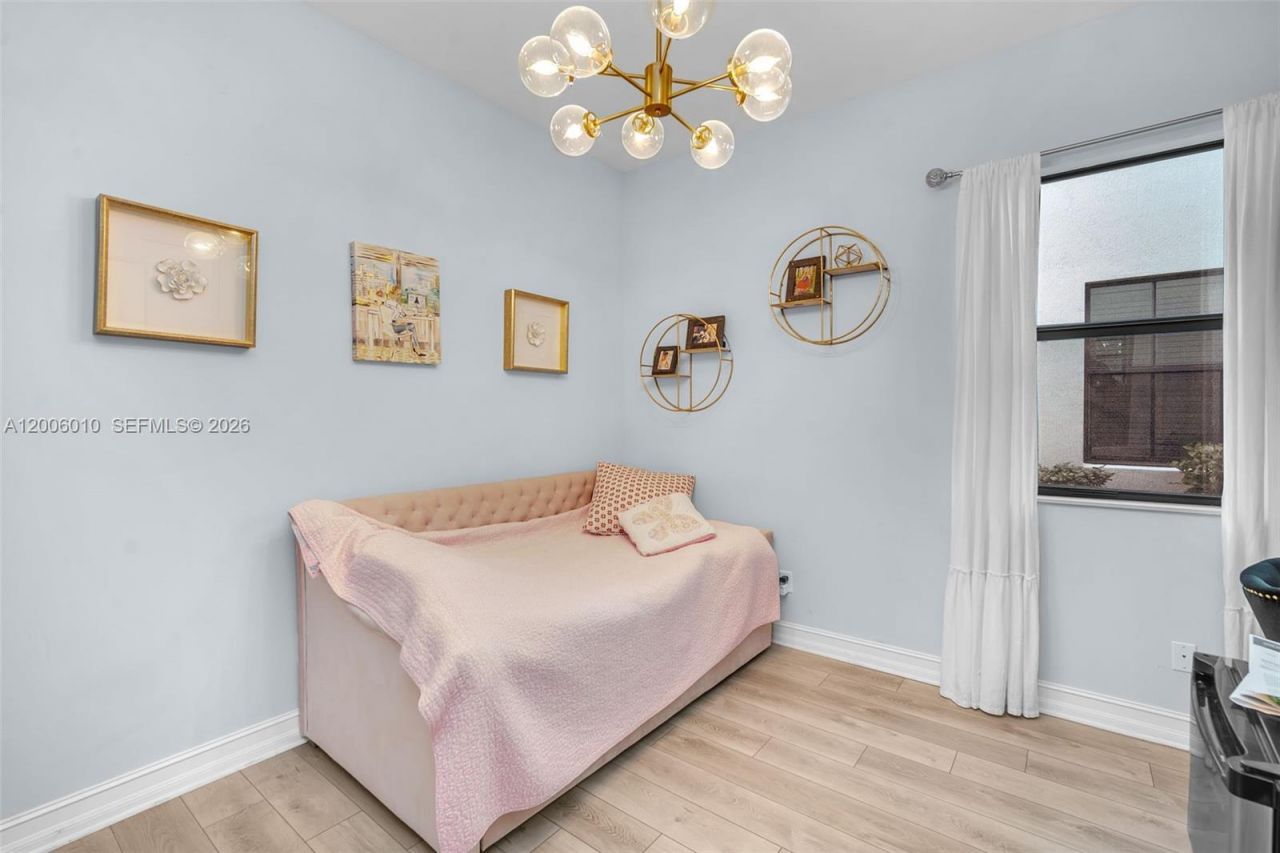 865 SW 113th Ln , Pembroke Pines, FL 33025 Photo