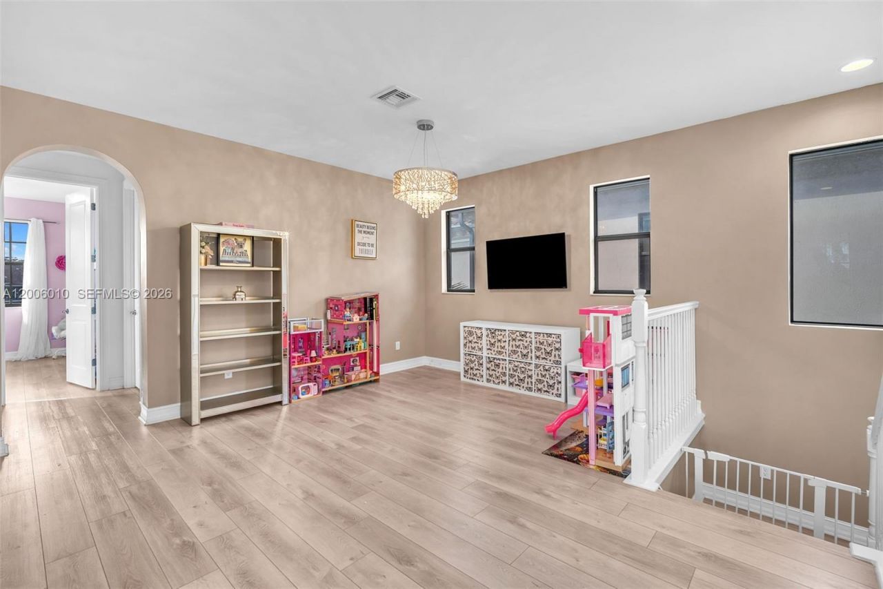 865 SW 113th Ln , Pembroke Pines, FL 33025 Photo