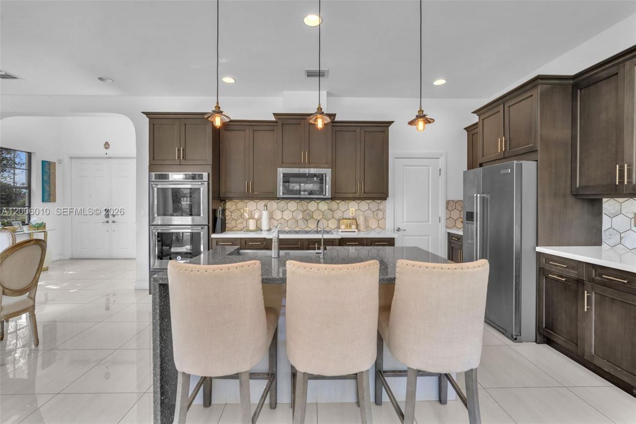 865 SW 113th Ln , Pembroke Pines, FL 33025 Photo