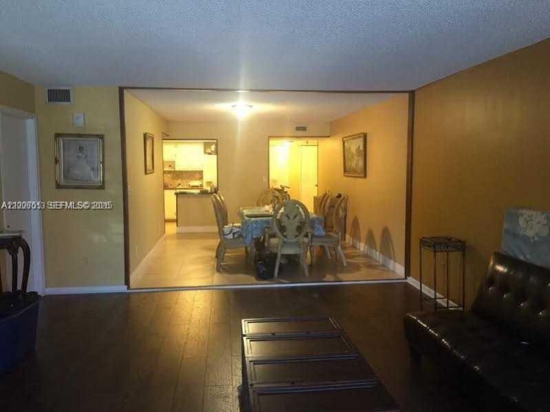 20840 San Simeon Way, Unit 209, Miami, FL 33179 Photo