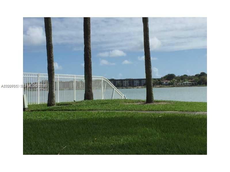 20840 San Simeon Way, Unit 209, Miami, FL 33179 Photo