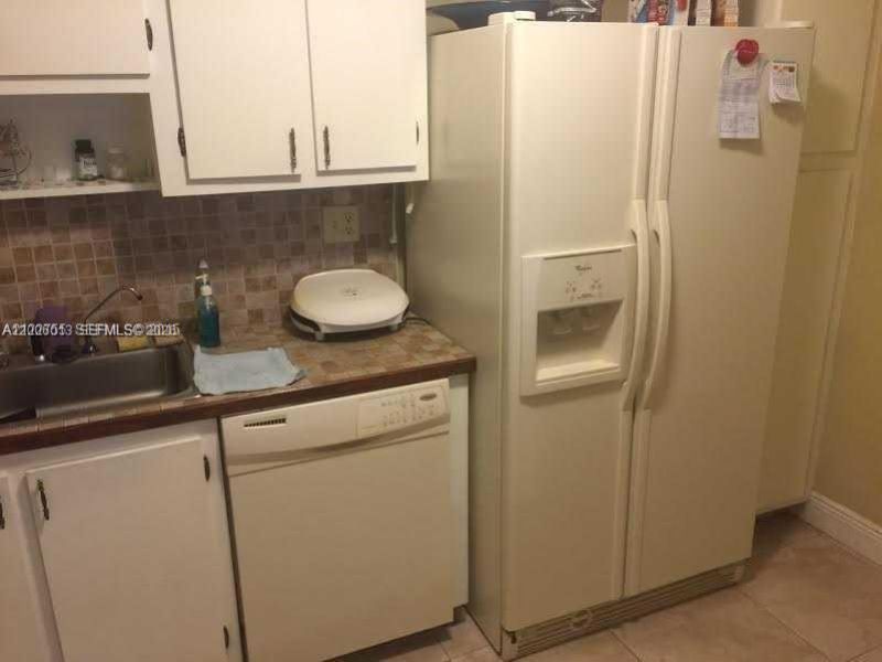 20840 San Simeon Way, Unit 209, Miami, FL 33179 Photo