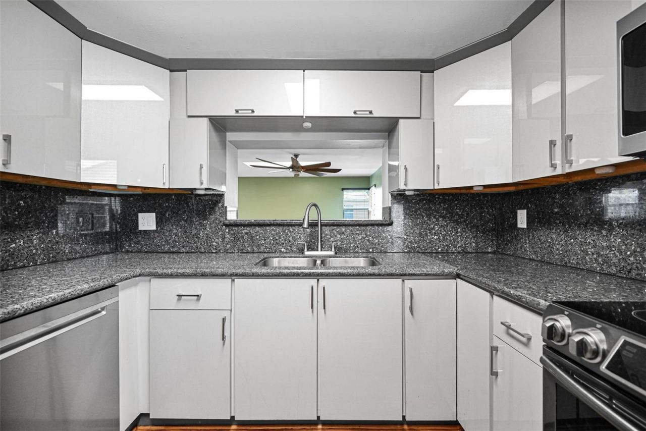 26543 SW 122nd Place, Homestead, FL 33032 Photo
