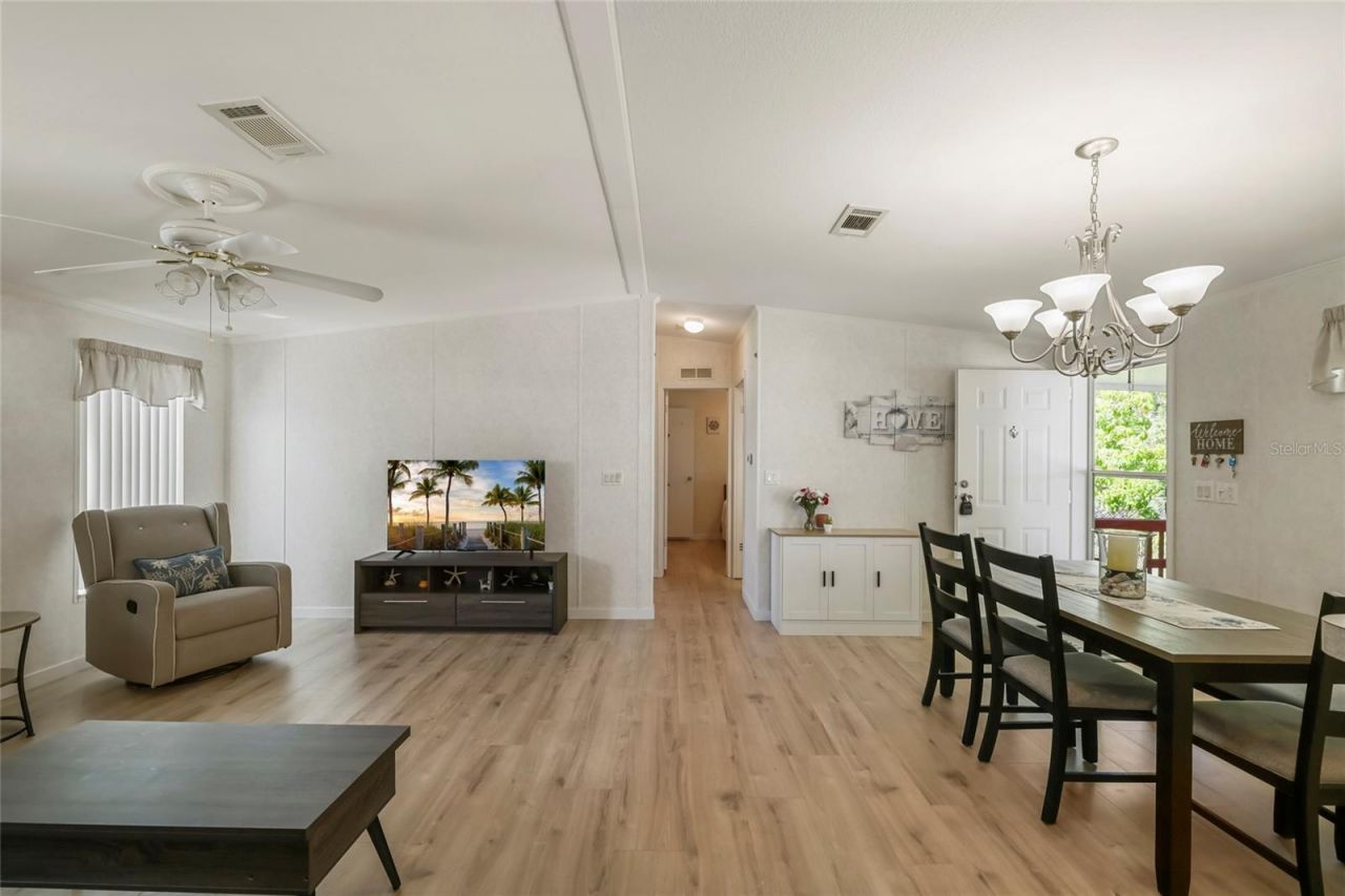 2927 Coquina Esplanade, Punta Gorda, FL 33982 Photo