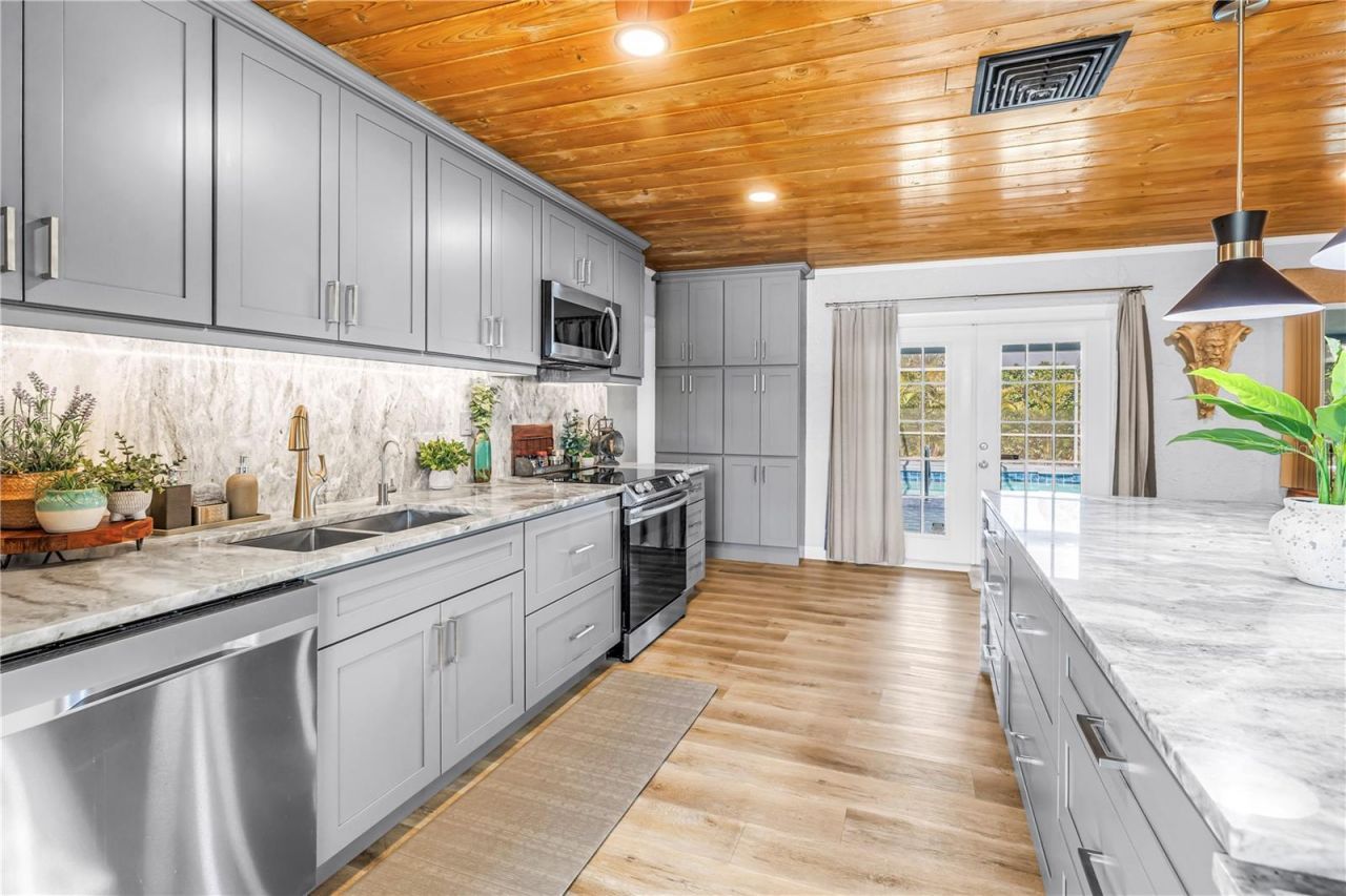 308 53rd Street W, Bradenton, FL 34209 Photo