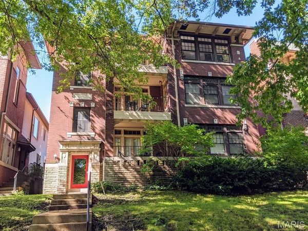 5345 Pershing Avenue , Unit 1B, St Louis, MO 63112