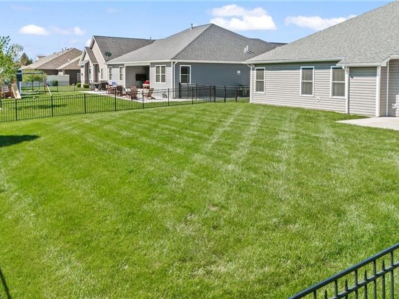 1151 Parklawn Court, Troy, OH 45373 Photo 10