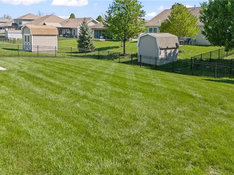 1151 Parklawn Court, Troy, OH 45373 Photo 11