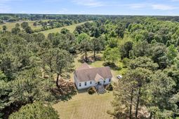 2271 Leadenwah Drive photo 4