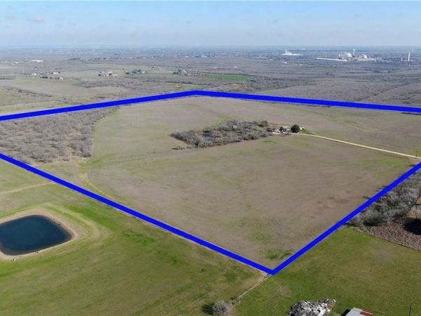 445 KATIE LN, Seguin, TX 78155