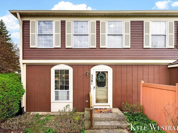 3581 Whispering Brook Court SE, Grand Rapids, MI 49508