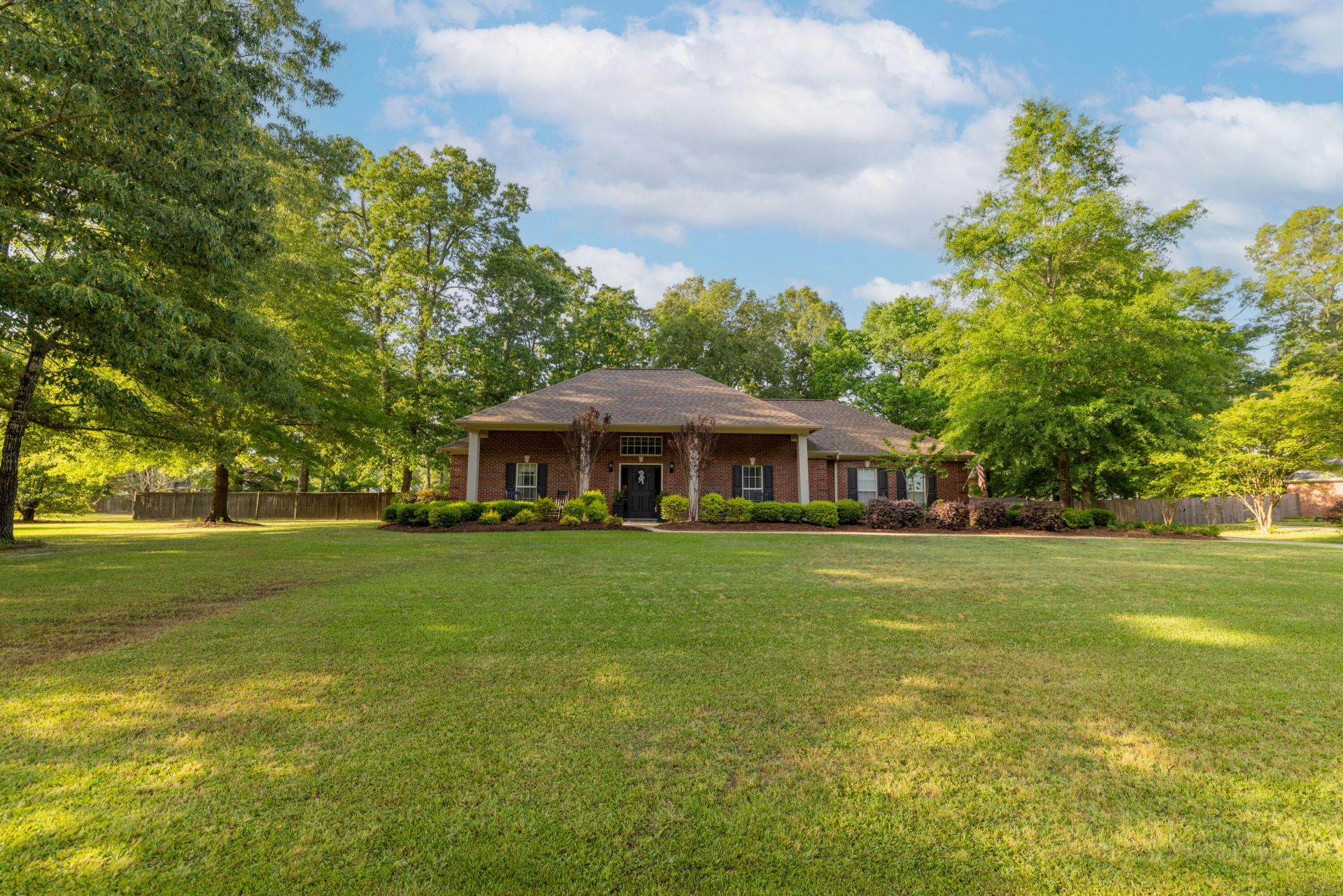 126 White Oak, Starkville, MS 39759 Main Photo