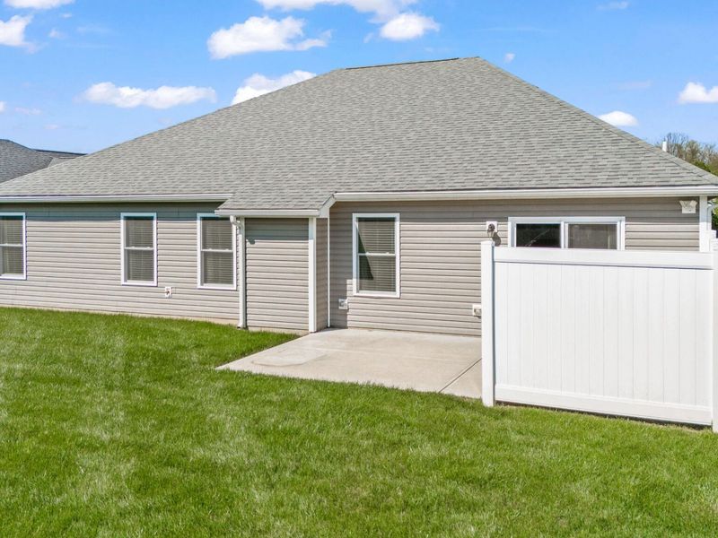 1151 Parklawn Court, Troy, OH 45373 Photo 9