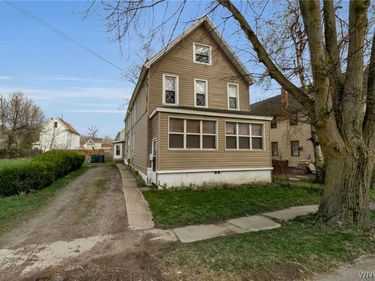 85 Hamburg Street , Buffalo, NY 14204