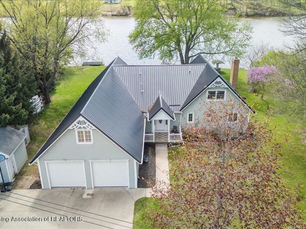 4941 Skyline Drive, Perrinton, MI 48871