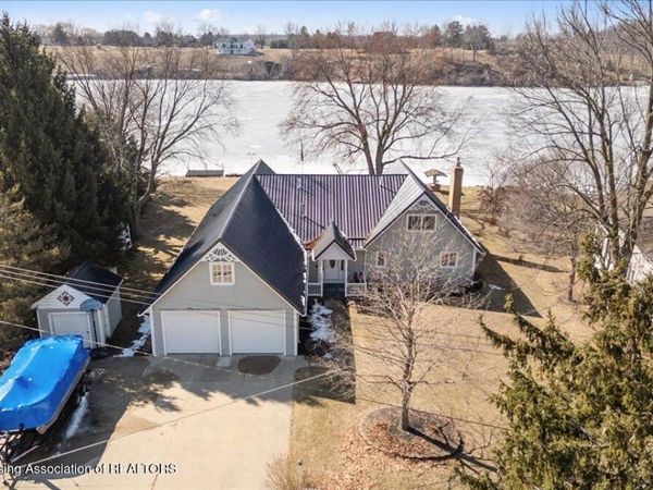 4941 Skyline Drive, Perrinton, MI 48871