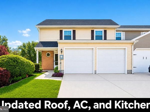33 WINDSOR MEWS, CHERRY HILL, NJ 08002