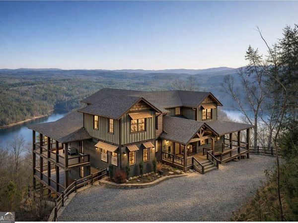 585 Genessee, Blue Ridge, GA 30513