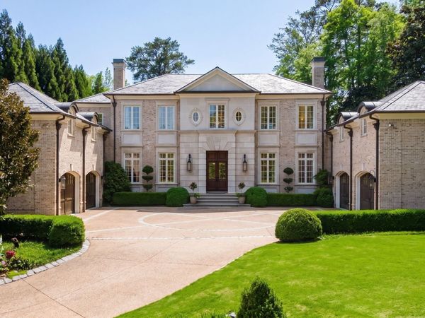 4010 Powers Ferry Road NW, Atlanta, GA 30342