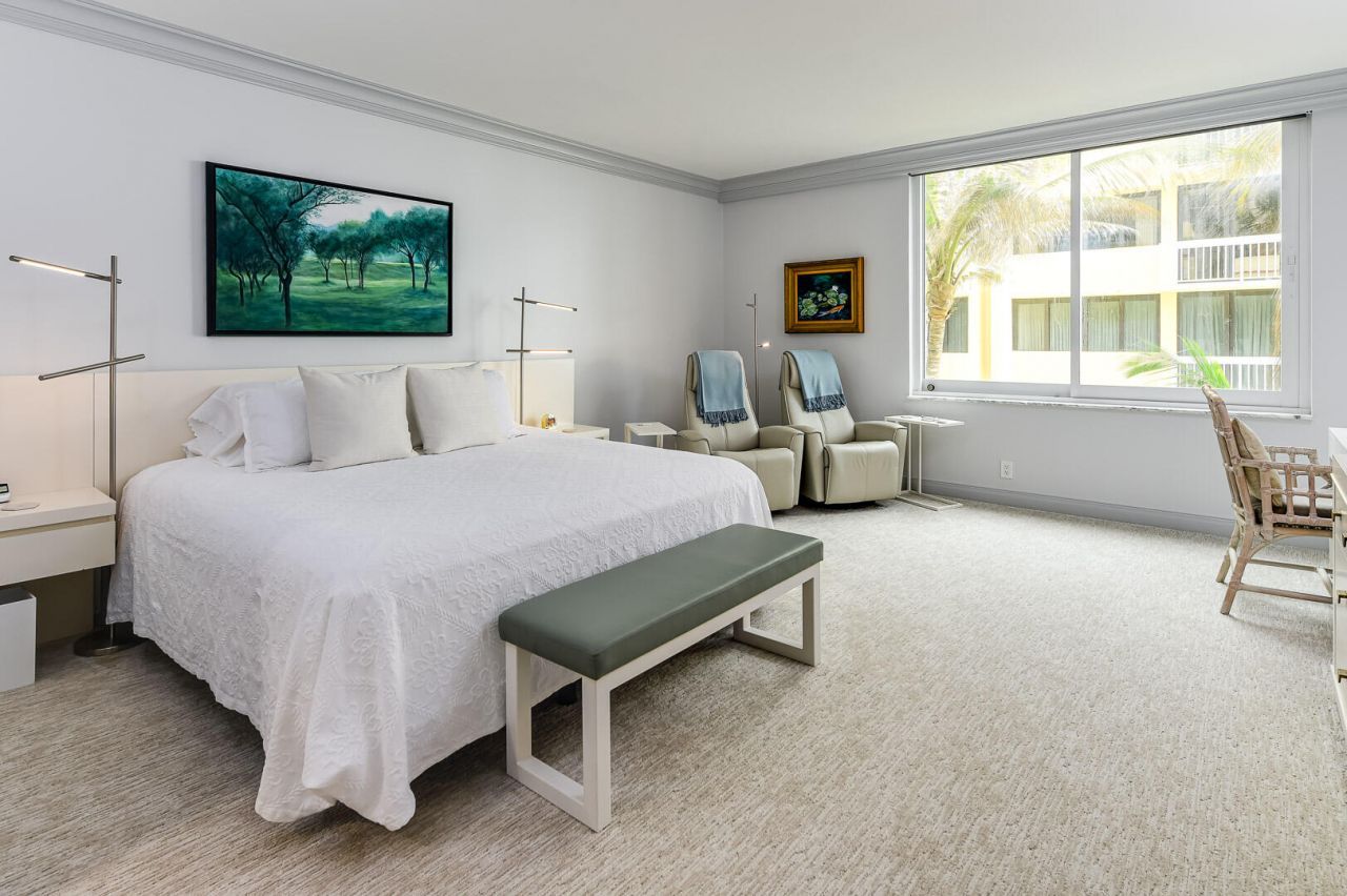 340 S Ocean Boulevard, Unit 2b, Palm Beach, FL 33480 Photo