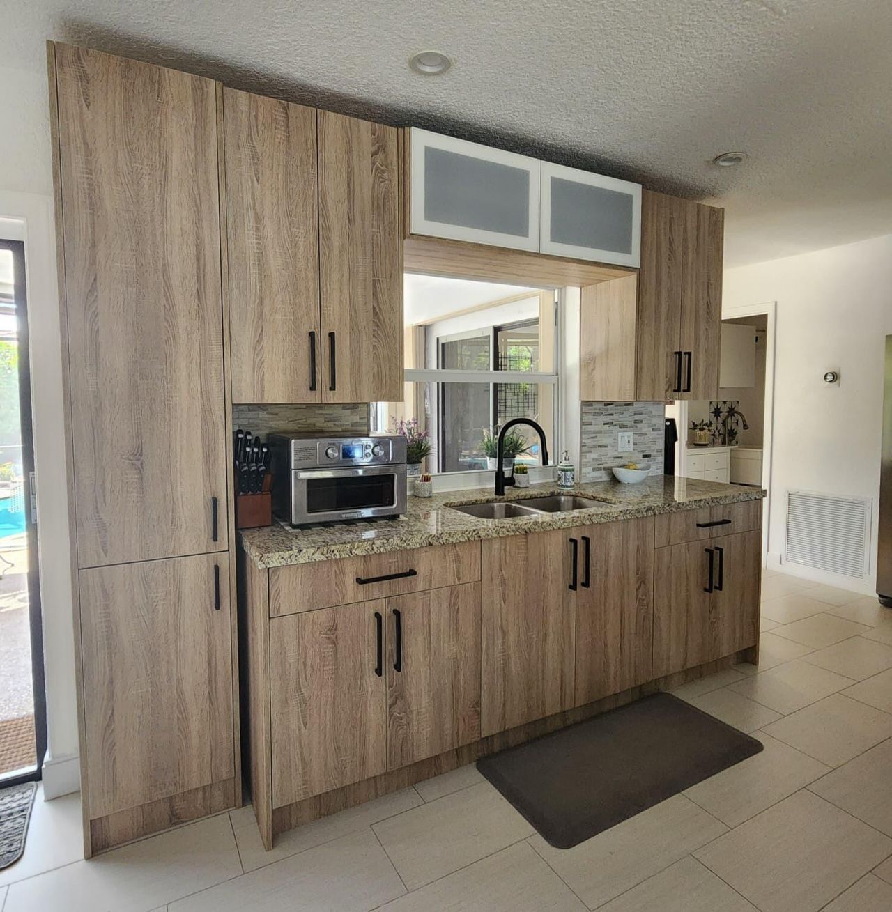 8018 NW 100th Terrace, Tamarac, FL 33321 Photo