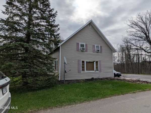 7939 Trinity Road, Defiance, OH 43512