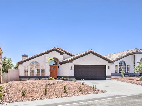 8305 Windrush Avenue , Las Vegas, NV 89117