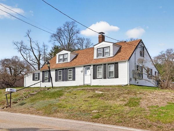 640 Plymouth St, Holbrook, MA 02343