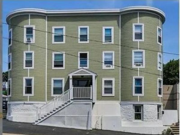 28 Salem Street, Unit 3, Reading, MA 01867