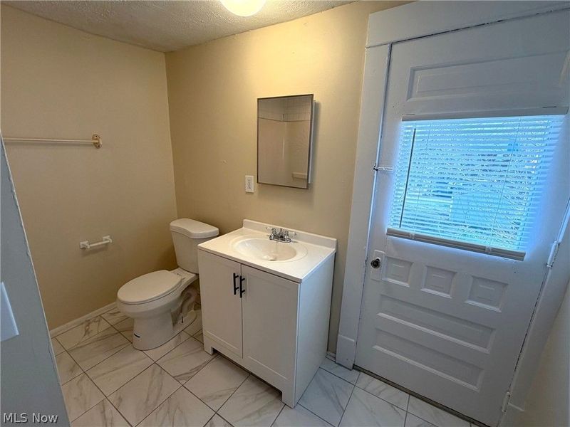 2212 Indiana Way NE, Canton, OH 44705 Photo 17