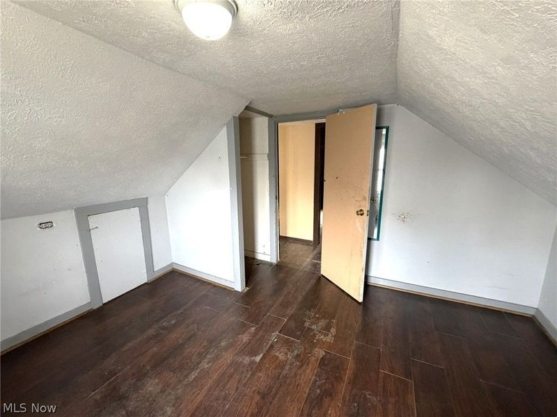 2212 Indiana Way NE, Canton, OH 44705 Photo 20