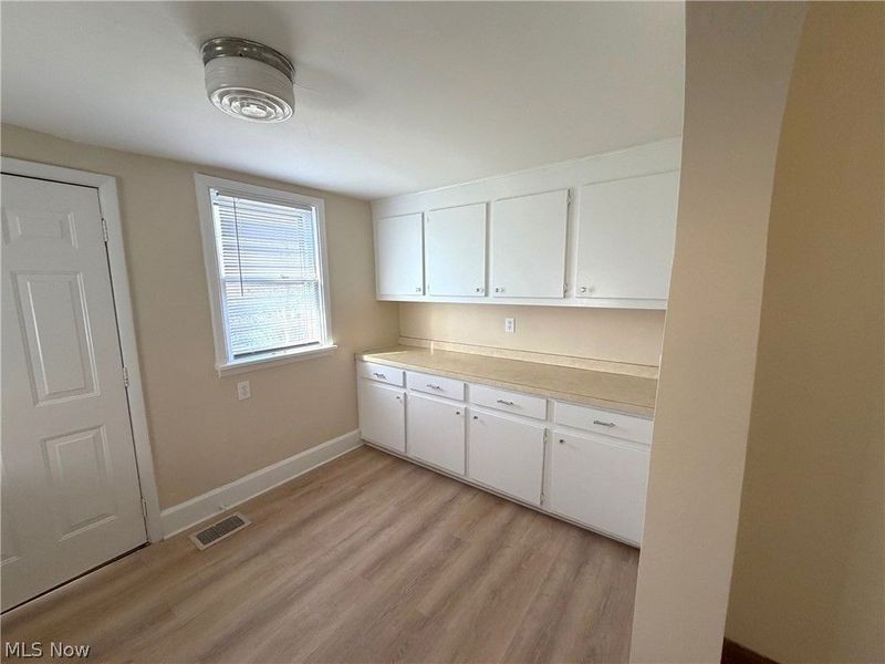 2212 Indiana Way NE, Canton, OH 44705 Photo 5