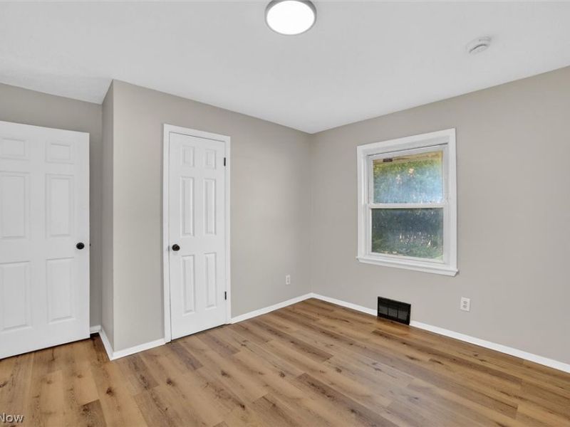 303 S Green Road , South Euclid, OH 44121 Photo 14