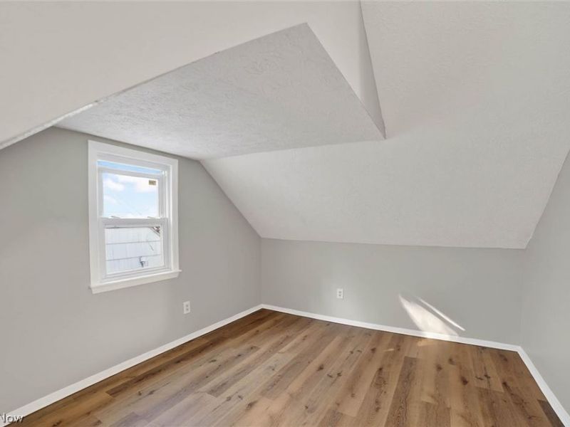 303 S Green Road , South Euclid, OH 44121 Photo 17