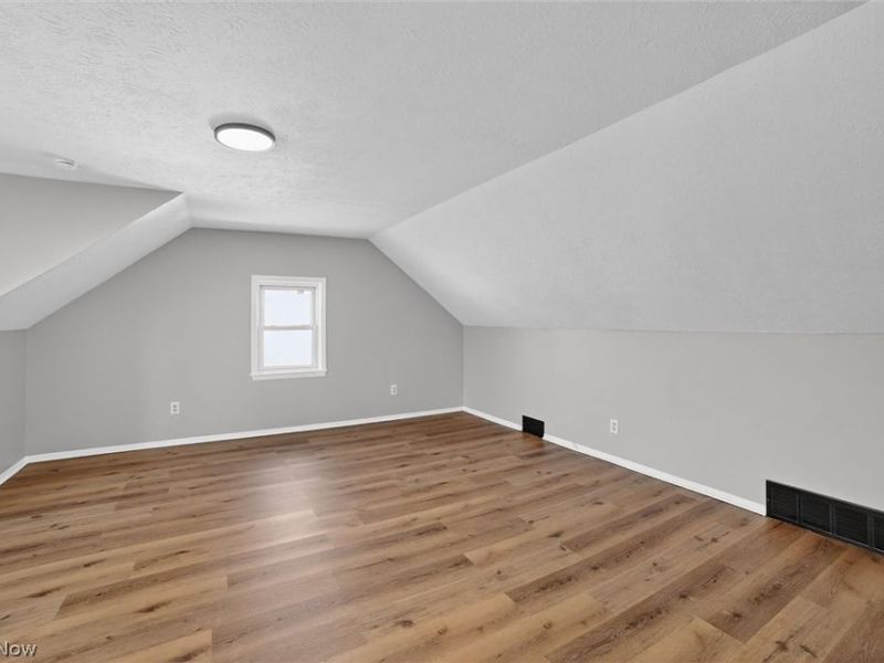 303 S Green Road , South Euclid, OH 44121 Photo 21