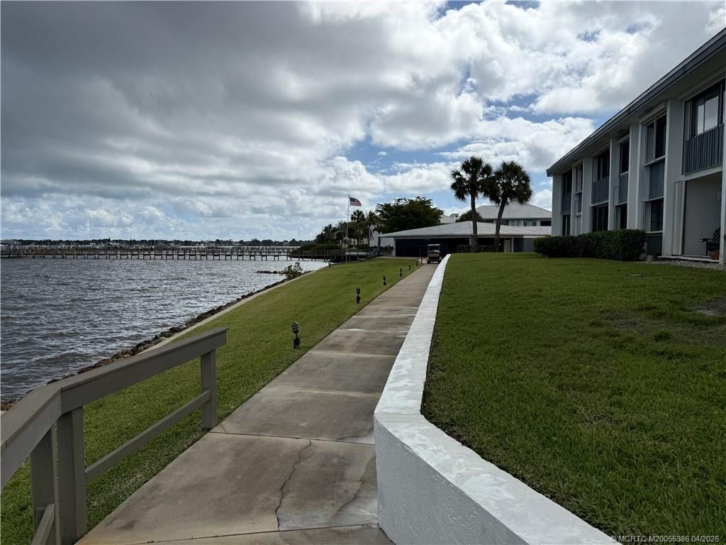 175 SE Saint Lucie Boulevard, Unit H207, Stuart, FL 34996 Photo