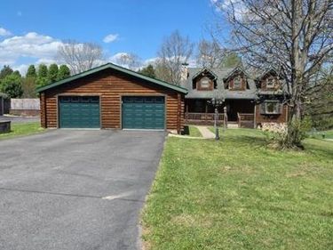 22 Short Street, FAYETTEVILLE, WV 25840