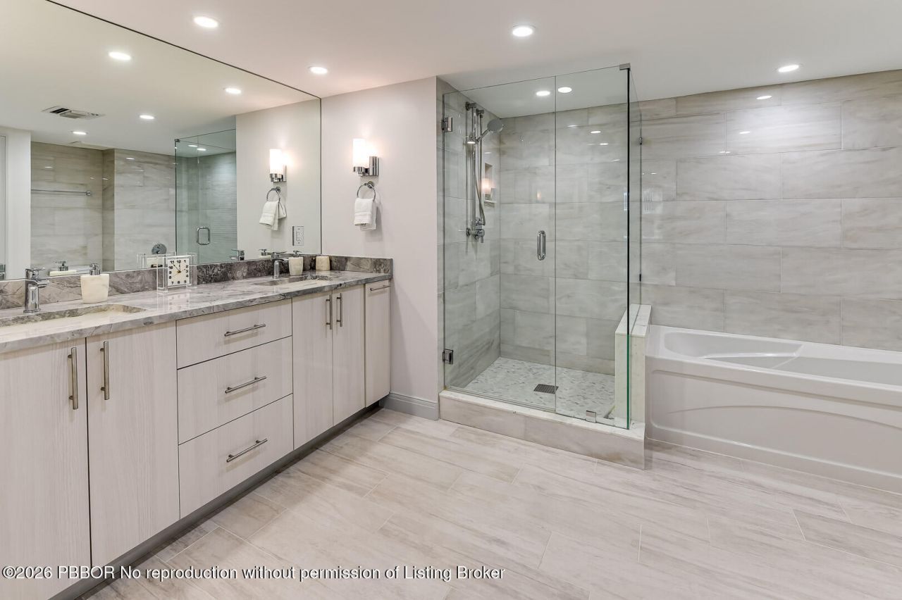 340 S Ocean Boulevard, Unit 2B, Palm Beach, FL 33480 Photo