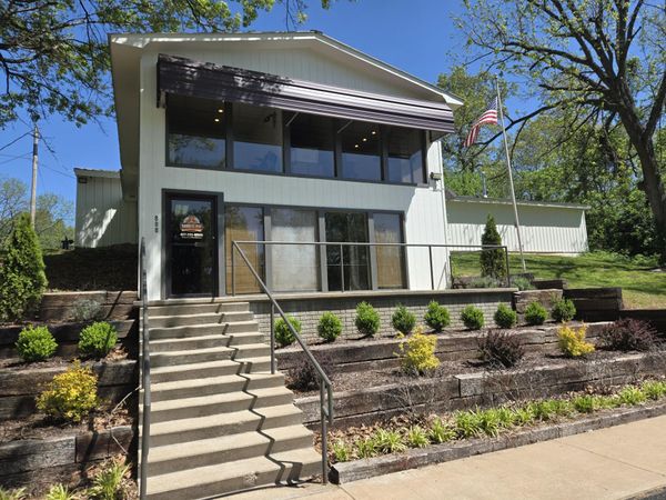 808 Edison Road , Cassville, MO 65625