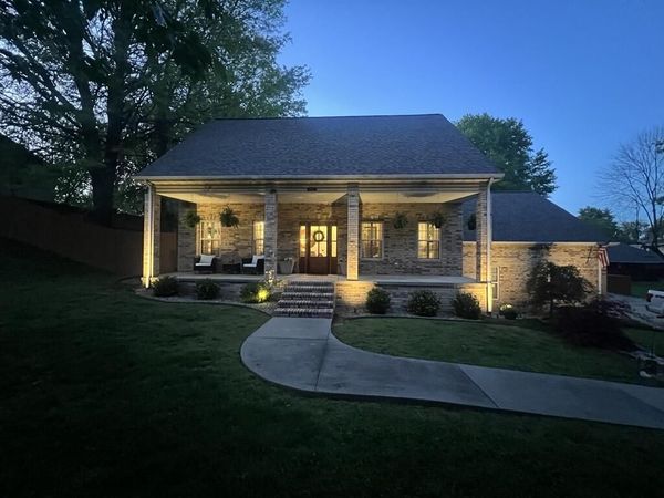 340 S Belaire Street , Monett, MO 65708