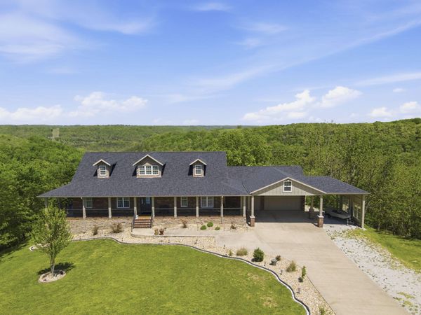 358 Spring View Place, Reeds Spring, MO 65737