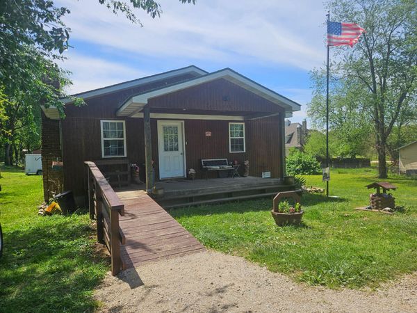 119 E James Street , Mountain View, MO 65548