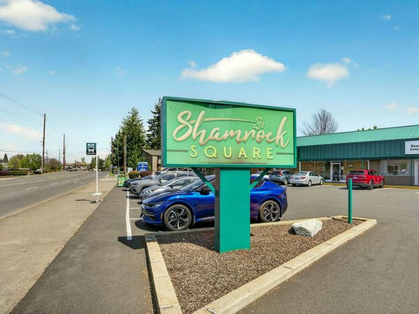 602 Crater Lake Avenue, Medford, OR 97504