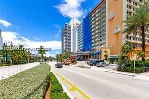 19201 Collins Ave , Unit 934, Sunny Isles Beach, FL 33160 Photo