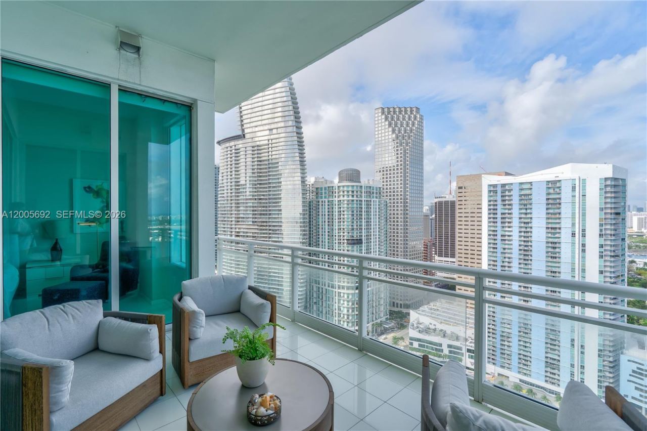 900 Brickell Key Blvd , Unit 3002, Miami, FL 33131 Photo