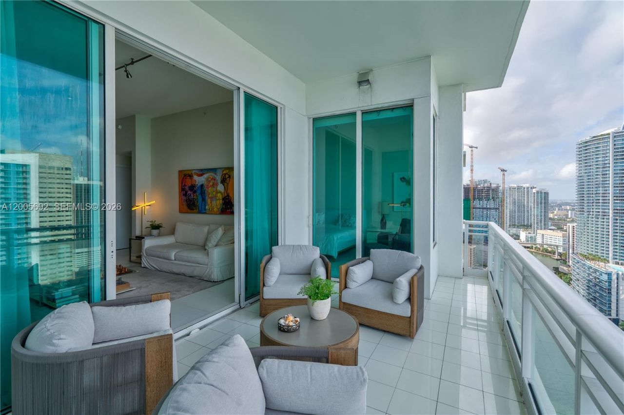 900 Brickell Key Blvd , Unit 3002, Miami, FL 33131 Photo